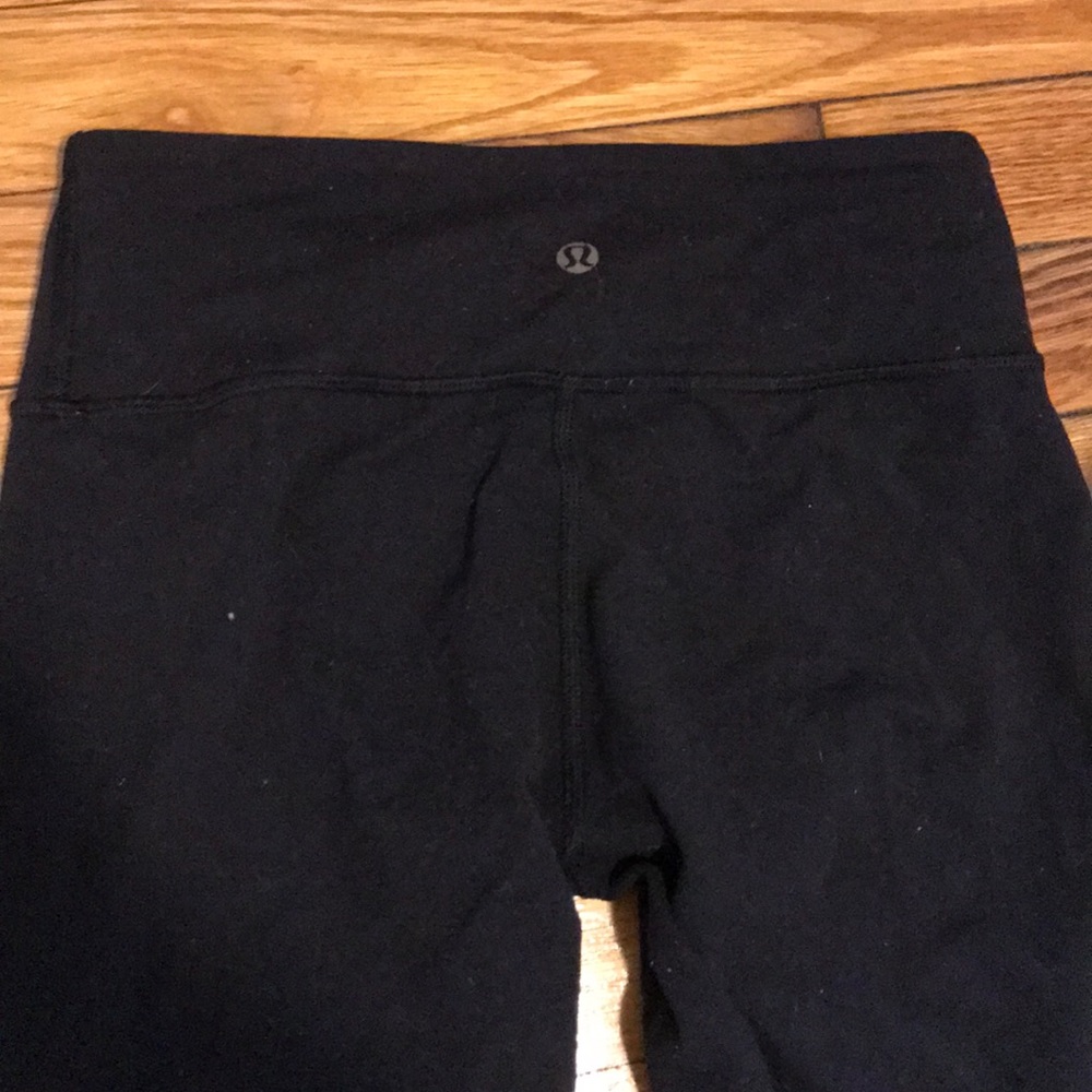 Black Lulu Lemon leggings